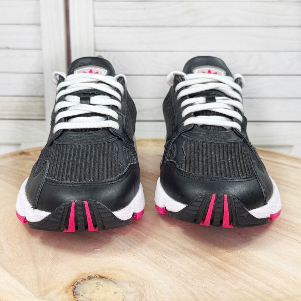 Adidas Originals Falcon‎ Running Shoes Corduroy Leather Black Pink 8 - Picture 2 of 11